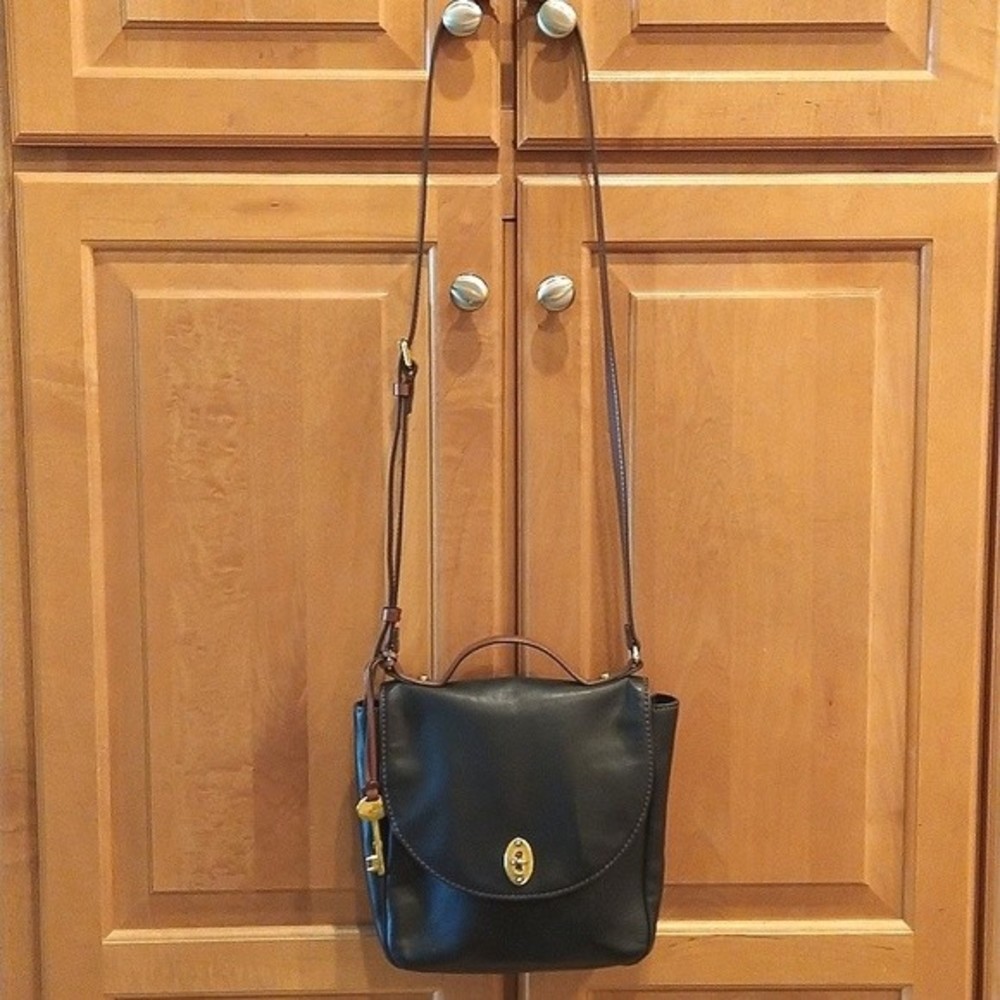 Fossil Top Handle Turn Lock Crossbody Bag Leather EUC